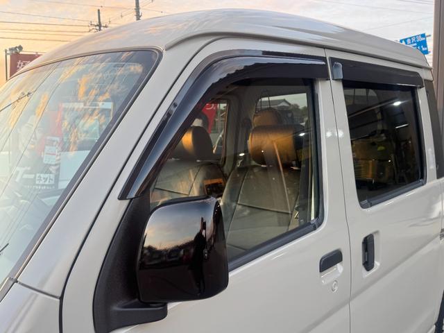 ハイゼットカーゴ デッキバン　４ＷＤ　オートマ　パワステ　ＭＡＣカスタム２トンカラー　アトレーフェイス加工　新品Ｈ／ＬポジションＬＥＤライト　ワンセグＮＡＶＩＢｌｕｅｔｏｏｔｈ　パーツラプター塗装　新シートカバー　バイザー　マット（15枚目）