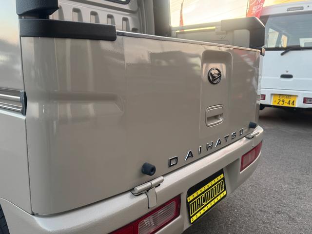 ハイゼットカーゴ デッキバン　４ＷＤ　オートマ　パワステ　ＭＡＣカスタム２トンカラー　アトレーフェイス加工　新品Ｈ／ＬポジションＬＥＤライト　ワンセグＮＡＶＩＢｌｕｅｔｏｏｔｈ　パーツラプター塗装　新シートカバー　バイザー　マット（22枚目）
