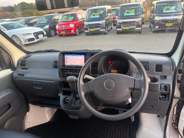 ハイゼットカーゴ デッキバン　４ＷＤ　オートマ　パワステ　ＭＡＣカスタム２トンカラー　アトレーフェイス加工　新品Ｈ／ＬポジションＬＥＤライト　ワンセグＮＡＶＩＢｌｕｅｔｏｏｔｈ　パーツラプター塗装　新シートカバー　バイザー　マット（38枚目）