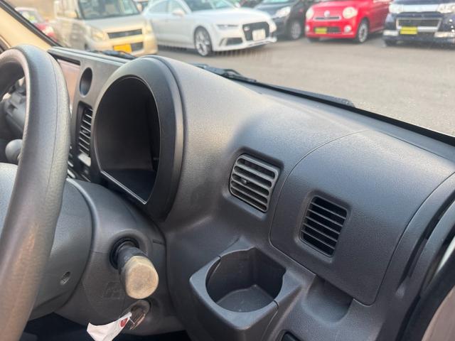 ハイゼットカーゴ デッキバン　４ＷＤ　オートマ　パワステ　ＭＡＣカスタム２トンカラー　アトレーフェイス加工　新品Ｈ／ＬポジションＬＥＤライト　ワンセグＮＡＶＩＢｌｕｅｔｏｏｔｈ　パーツラプター塗装　新シートカバー　バイザー　マット（39枚目）