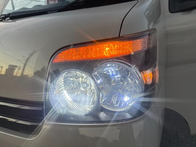 ハイゼットカーゴ デッキバン　４ＷＤ　オートマ　パワステ　ＭＡＣカスタム２トンカラー　アトレーフェイス加工　新品Ｈ／ＬポジションＬＥＤライト　ワンセグＮＡＶＩＢｌｕｅｔｏｏｔｈ　パーツラプター塗装　新シートカバー　バイザー　マット（58枚目）