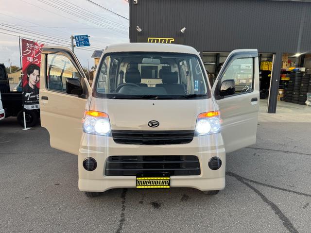 ハイゼットカーゴ デッキバン　４ＷＤ　オートマ　パワステ　ＭＡＣカスタム２トンカラー　アトレーフェイス加工　新品Ｈ／ＬポジションＬＥＤライト　ワンセグＮＡＶＩＢｌｕｅｔｏｏｔｈ　パーツラプター塗装　新シートカバー　バイザー　マット（61枚目）