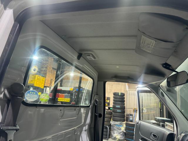 アクティトラック SDX 4WD エアコン パワステ 5MT MACカスタム2トンカラー ホビオスタイル 新品LEDライト F/バンパーチップ塗装 オリジナルエンブレム 車内抗菌オゾン除菌クリーニング(43枚目)