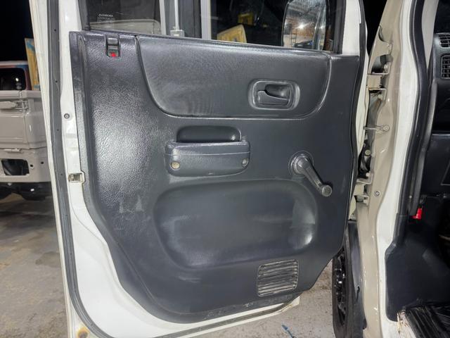 アクティトラック SDX 4WD エアコン パワステ 5MT MACカスタム2トンカラー ホビオスタイル 新品LEDライト F/バンパーチップ塗装 オリジナルエンブレム 車内抗菌オゾン除菌クリーニング(56枚目)