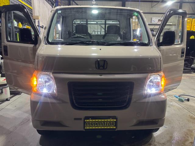 アクティトラック SDX 4WD エアコン パワステ 5MT MACカスタム2トンカラー ホビオスタイル 新品LEDライト F/バンパーチップ塗装 オリジナルエンブレム 車内抗菌オゾン除菌クリーニング(59枚目)