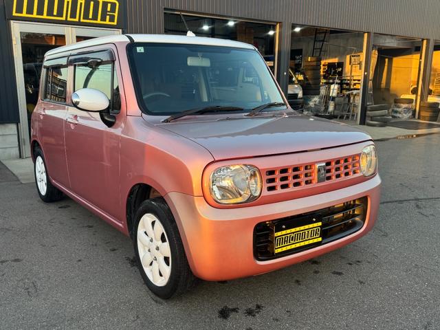 アルトラパン Ｘ　スマートキー２個　プッシュスタート　１４ＡＷ　ＭＡＣカスタム２トンカラー　ピンクホワイト　走行３２０００ｋ　ベンチシート　フルフラット　車内抗菌オゾン除菌クリーニング　車検整備付（2枚目）