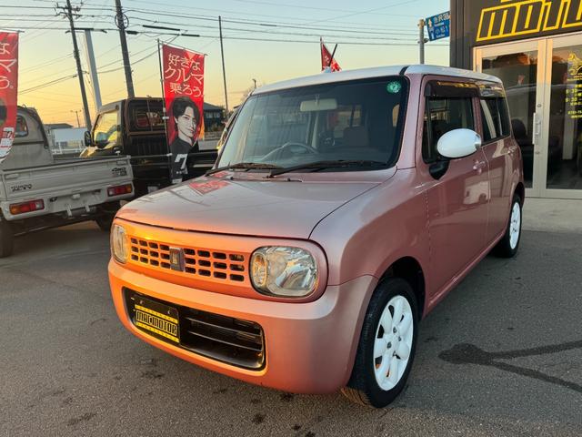 アルトラパン Ｘ　スマートキー２個　プッシュスタート　１４ＡＷ　ＭＡＣカスタム２トンカラー　ピンクホワイト　走行３２０００ｋ　ベンチシート　フルフラット　車内抗菌オゾン除菌クリーニング　車検整備付（4枚目）