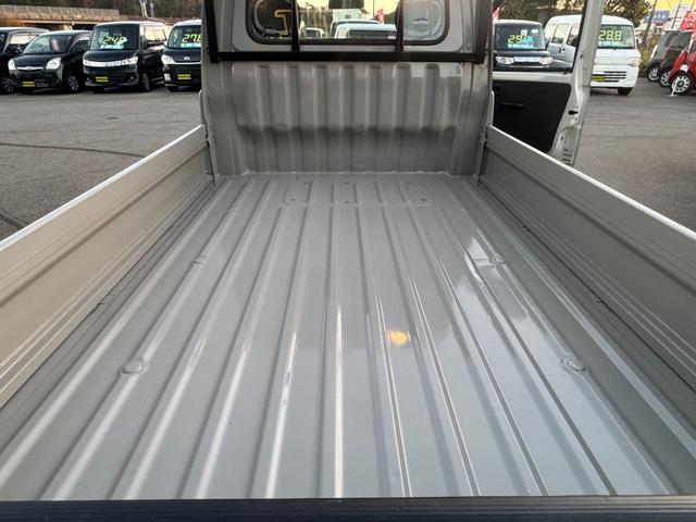 ハイゼットトラック スペシャル　４ＷＤ　エアコン　パワステ　５ＭＴ　ＭＡＣカスタム２トンカラー　１３ＡＷスタットレス　新品ＬＥＤライト　シートカバー　オリジナルエンブレム　Ｆバンパーチップ塗装　車内オゾン除菌クリーニング（32枚目）