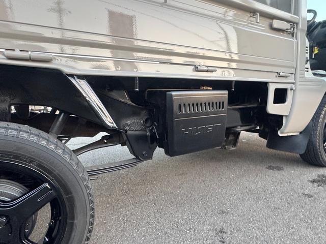 ハイゼットトラック スペシャル　４ＷＤ　エアコン　パワステ　５ＭＴ　ＭＡＣカスタム２トンカラー　１３ＡＷスタットレス　新品ＬＥＤライト　シートカバー　オリジナルエンブレム　Ｆバンパーチップ塗装　車内オゾン除菌クリーニング（35枚目）