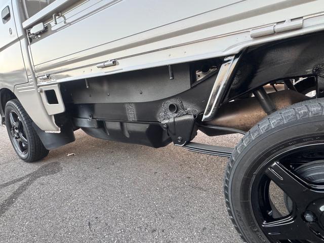 ハイゼットトラック スペシャル　４ＷＤ　エアコン　パワステ　５ＭＴ　ＭＡＣカスタム２トンカラー　１３ＡＷスタットレス　新品ＬＥＤライト　シートカバー　オリジナルエンブレム　Ｆバンパーチップ塗装　車内オゾン除菌クリーニング（36枚目）