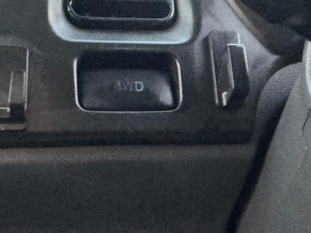 ハイゼットトラック スペシャル　４ＷＤ　エアコン　パワステ　５ＭＴ　ＭＡＣカスタム２トンカラー　１３ＡＷスタットレス　新品ＬＥＤライト　シートカバー　オリジナルエンブレム　Ｆバンパーチップ塗装　車内オゾン除菌クリーニング（46枚目）