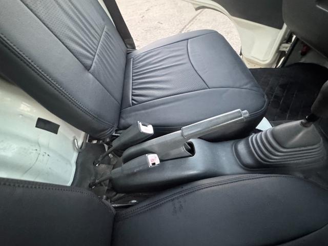 ハイゼットトラック スペシャル　４ＷＤ　エアコン　パワステ　５ＭＴ　ＭＡＣカスタム２トンカラー　１３ＡＷスタットレス　新品ＬＥＤライト　シートカバー　オリジナルエンブレム　Ｆバンパーチップ塗装　車内オゾン除菌クリーニング（51枚目）