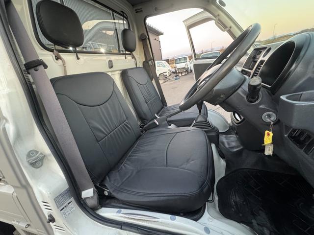 ハイゼットトラック スペシャル　４ＷＤ　エアコン　パワステ　５ＭＴ　ＭＡＣカスタム２トンカラー　１３ＡＷスタットレス　新品ＬＥＤライト　シートカバー　オリジナルエンブレム　Ｆバンパーチップ塗装　車内オゾン除菌クリーニング（52枚目）