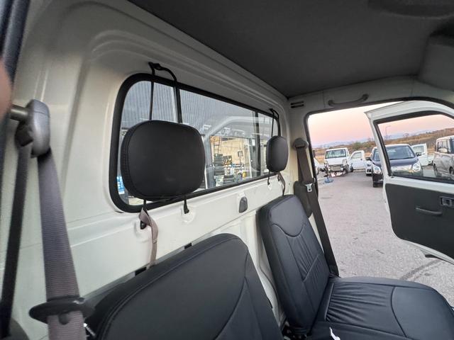 ハイゼットトラック スペシャル　４ＷＤ　エアコン　パワステ　５ＭＴ　ＭＡＣカスタム２トンカラー　１３ＡＷスタットレス　新品ＬＥＤライト　シートカバー　オリジナルエンブレム　Ｆバンパーチップ塗装　車内オゾン除菌クリーニング（53枚目）