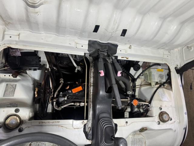 ハイゼットトラック スペシャル　４ＷＤ　エアコン　パワステ　５ＭＴ　ＭＡＣカスタム２トンカラー　１３ＡＷスタットレス　新品ＬＥＤライト　シートカバー　オリジナルエンブレム　Ｆバンパーチップ塗装　車内オゾン除菌クリーニング（62枚目）