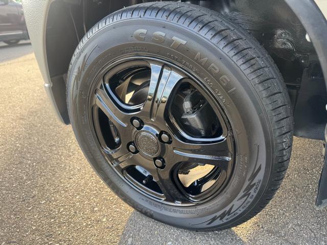 アクティトラック 　４ＷＤ　エアコン　パワステ　５ＭＴ　ＭＡＣカスタム２トンカラー　ホビオスタイル　カスタム１３ＡＷ　新品シートカバー　ＬＥＤライト　Ｆ／バンパーチップ塗装　オリジナルエンブレム　車内抗菌除菌クリーニング（30枚目）