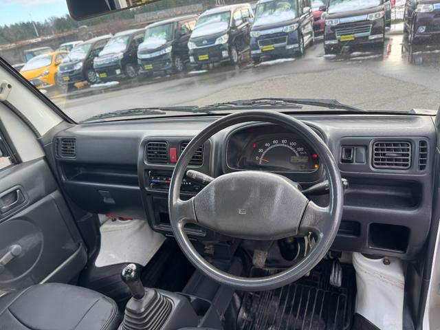 キャリイトラック KC 4WD 5MTエアコン パワステ MACカスタムペイント オーディオパック装備 Bluetooth 13AW 新品LEDライト シートカバー オリジナルエンブレム Fバンパーチップ塗装 グリル塗分け(32枚目)