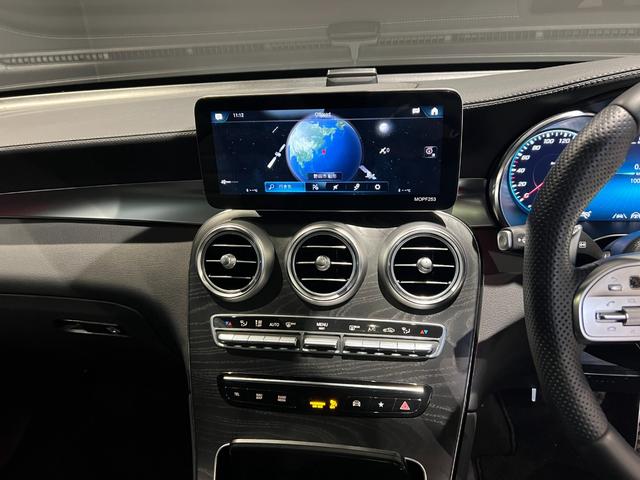 ＧＬＣ ＧＬＣ４３　４マチッククーペ　レザーＥＸＣＰ　パノラミックスライディングルーフ　ＨＵＤ　３６０度カメラ　ドラレコ　ＥＴＣ　ブルメスター　シートヒーター　シートエアコン　Ｐシート　置くだけ充電　フットトランクオープナー（15枚目）