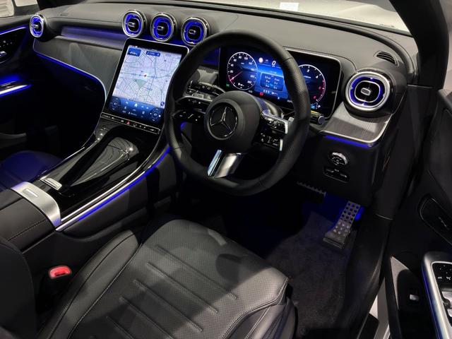 GLC GLC220d 4マチック ドライバーズパッケージ パノスラ AMGラインP ドライバーズP 360°カメラ ETC メモリ付Pシート シートヒーター Pリアゲート フットトランクオープナー 純正20AW 4WD LEDライト ワイヤレスチャージ(2枚目)