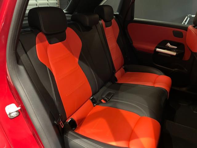 Ｂクラス Ｂ２００ｄ　ＡＭＧレザーエクスクルーシブパッケージ　レザーエクスクルーシブＰ　本革　Ｂカメラ　シートヒーター　メモリ付Ｐシート　フットトランクオープナー　Ｐリアゲート　純正１８ＡＷ（12枚目）