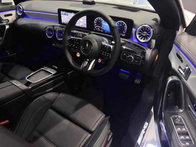 CLAクラス シューティングブレーク CLA35 4マチック シューティングブレーク アドバンスドP AMGパフォーマンスP パノスラ HUD 360°カメラ ETC 本革 純正20AW Brumester メモリ付きPシート シートヒーター Pリアゲート フットトランクオープナー(2枚目)
