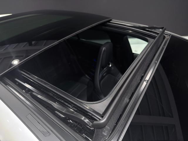 CLAクラス シューティングブレーク CLA35 4マチック シューティングブレーク アドバンスドP AMGパフォーマンスP パノスラ HUD 360°カメラ ETC 本革 純正20AW Brumester メモリ付きPシート シートヒーター Pリアゲート フットトランクオープナー(10枚目)