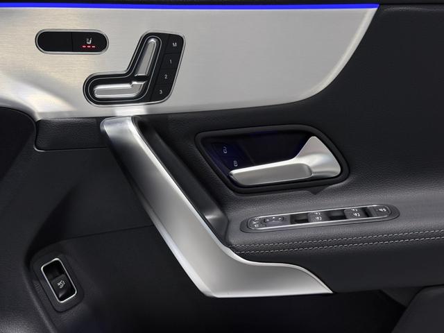 CLAクラス シューティングブレーク CLA35 4マチック シューティングブレーク アドバンスドP AMGパフォーマンスP パノスラ HUD 360°カメラ ETC 本革 純正20AW Brumester メモリ付きPシート シートヒーター Pリアゲート フットトランクオープナー(22枚目)