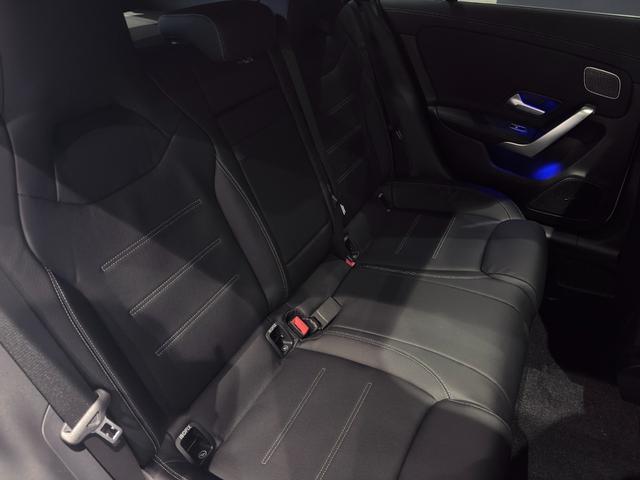 CLAクラス シューティングブレーク CLA35 4マチック シューティングブレーク アドバンスドP AMGパフォーマンスP パノスラ HUD 360°カメラ ETC 本革 純正20AW Brumester メモリ付きPシート シートヒーター Pリアゲート フットトランクオープナー(28枚目)