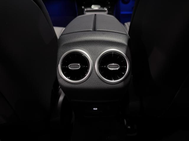CLAクラス シューティングブレーク CLA35 4マチック シューティングブレーク アドバンスドP AMGパフォーマンスP パノスラ HUD 360°カメラ ETC 本革 純正20AW Brumester メモリ付きPシート シートヒーター Pリアゲート フットトランクオープナー(31枚目)