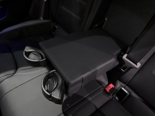 CLAクラス シューティングブレーク CLA35 4マチック シューティングブレーク アドバンスドP AMGパフォーマンスP パノスラ HUD 360°カメラ ETC 本革 純正20AW Brumester メモリ付きPシート シートヒーター Pリアゲート フットトランクオープナー(32枚目)