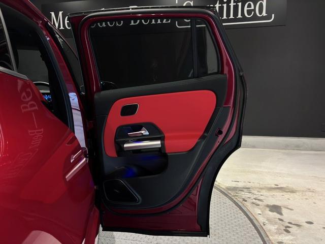 GLAクラス GLA35 4マチック アドバンスドP パノスラ HUD 360°カメラ ETC 本革 Brumesterサウンドシステム ロゴプロジェクターライト 純正20AW 4WD メモリ付きPシート シートヒーター Pリアゲート(20枚目)