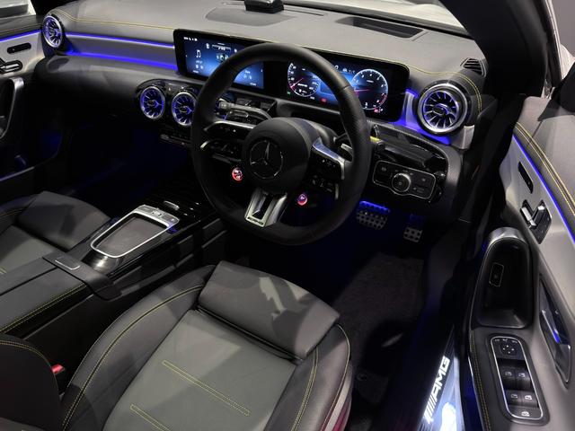 CLAクラス シューティングブレーク CLA45 S 4マチック+ シューティングブレーク アドバンスドP パノスラ HUD 360°カメラ 本革 Brumesterサウンドシステム ETC 純正19AW ロゴプロジェクター メモリ付きPシート シートヒーター Pリアゲート(2枚目)