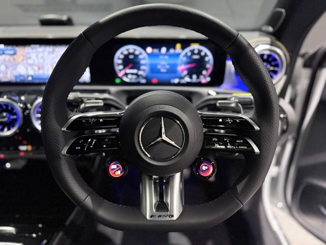CLAクラス シューティングブレーク CLA45 S 4マチック+ シューティングブレーク アドバンスドP パノスラ HUD 360°カメラ 本革 Brumesterサウンドシステム ETC 純正19AW ロゴプロジェクター メモリ付きPシート シートヒーター Pリアゲート(12枚目)