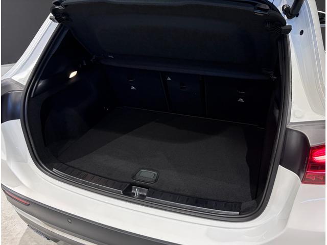 MERCEDES BENZ GLA-CLASS GLA200D 4MATIC URBAN STARS