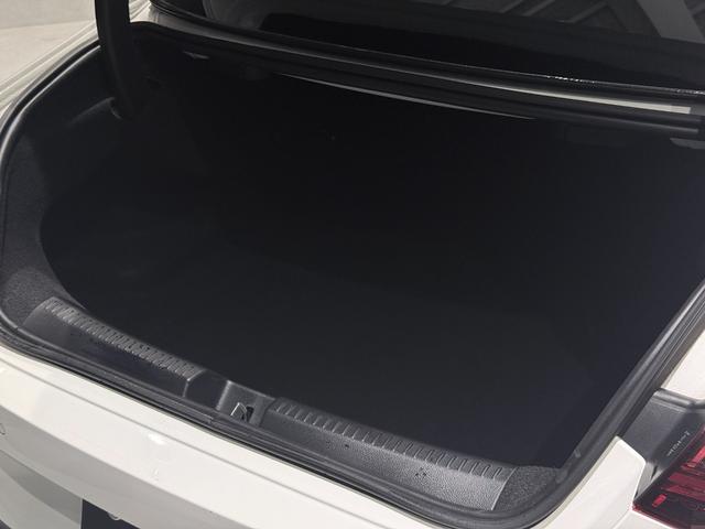 ＣＬＡクラス ＣＬＡ２００ｄ　ＡＭＧラインパッケージ　ＡＭＧライン　３６０°カメラ　シートヒーター　メモリ付きＰシート　ＥＴＣ　Ｂｌｕｅｔｏｏｔｈ接続　フットトランクオープナー　Ｐリアゲート　純正１９ＡＷ（20枚目）