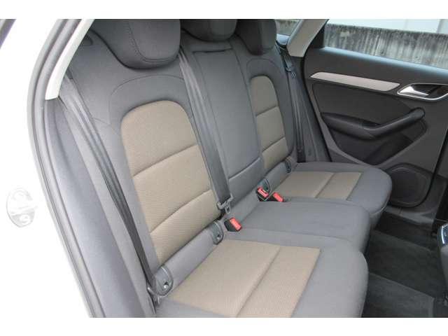 Ｑ３ ２．０ＴＦＳＩクワトロ１７０ＰＳ　４ＷＤ　純正ナビＴＶ　ＥＴＣ　Ｂカメラ　ドラレコ（27枚目）