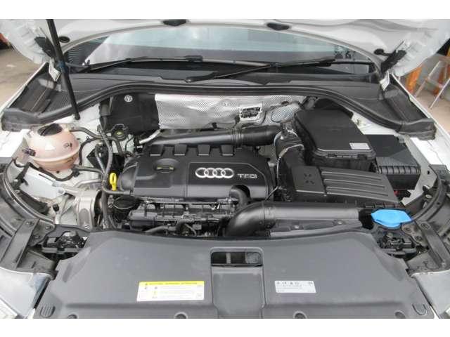 Ｑ３ ２．０ＴＦＳＩクワトロ１７０ＰＳ　４ＷＤ　純正ナビＴＶ　ＥＴＣ　Ｂカメラ　ドラレコ（33枚目）