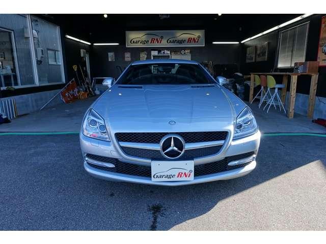 SLK SLK200ブルーエフィシェンシー 純正ナビTV 黒革 シートヒーター ETC(9枚目)