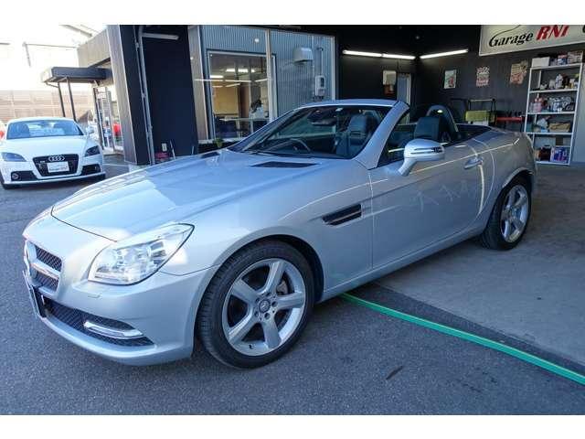 SLK SLK200ブルーエフィシェンシー 純正ナビTV 黒革 シートヒーター ETC(11枚目)