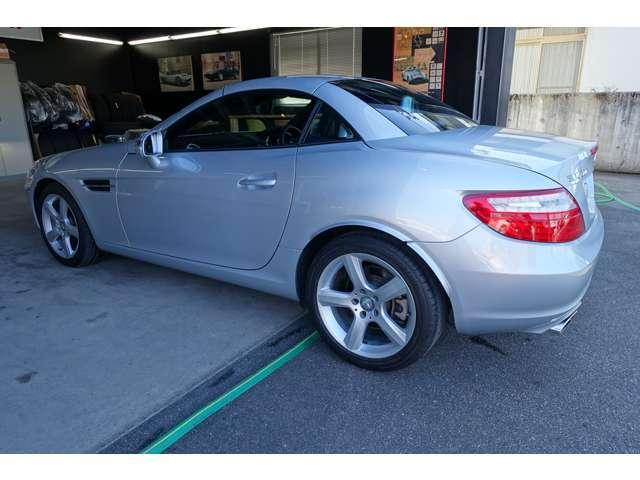 SLK SLK200ブルーエフィシェンシー 純正ナビTV 黒革 シートヒーター ETC(12枚目)