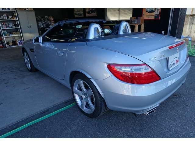 SLK SLK200ブルーエフィシェンシー 純正ナビTV 黒革 シートヒーター ETC(13枚目)