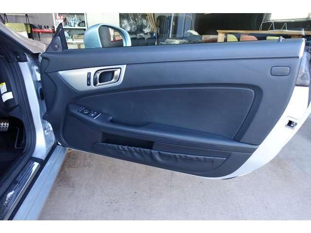 SLK SLK200ブルーエフィシェンシー 純正ナビTV 黒革 シートヒーター ETC(18枚目)