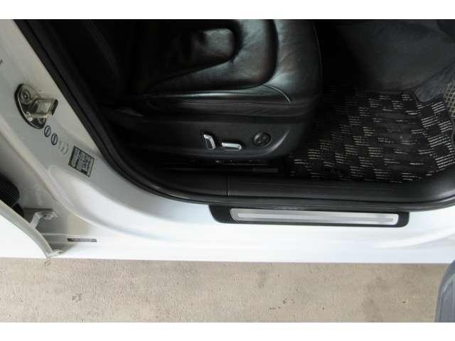Ａ４アバント ２．０ＴＦＳＩクワトロ　４ＷＤ　純正ナビＴＶ　Ｂカメラ　ＥＴＣ　革シートヒーター（14枚目）