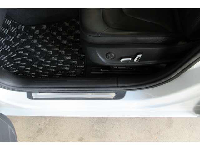 Ａ４アバント ２．０ＴＦＳＩクワトロ　４ＷＤ　純正ナビＴＶ　Ｂカメラ　ＥＴＣ　革シートヒーター（22枚目）