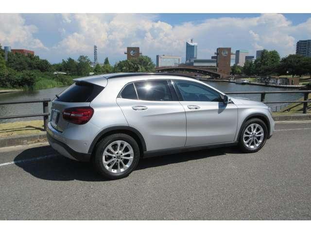 GLAクラス GLA180 純正ナビ Bカメラ ハーフレザー ETC(3枚目)