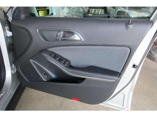 GLAクラス GLA180 純正ナビ Bカメラ ハーフレザー ETC(13枚目)