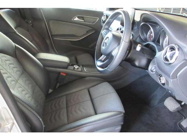 GLAクラス GLA180 純正ナビ Bカメラ ハーフレザー ETC(15枚目)