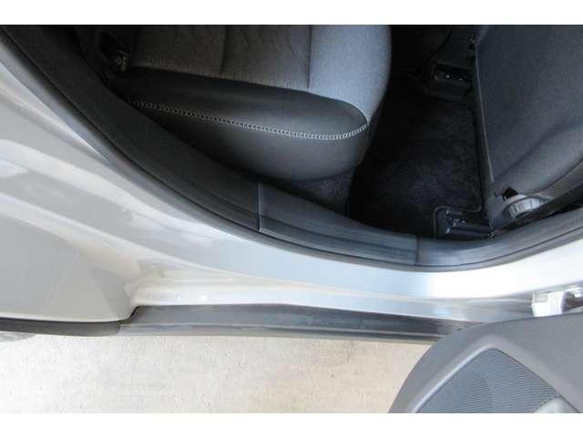 GLAクラス GLA180 純正ナビ Bカメラ ハーフレザー ETC(26枚目)