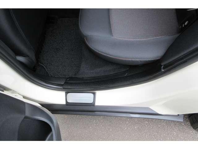 ＭＩＮＩ ワン　クラブマン　純正ナビ　Ｂカメラ　ＥＴＣ　ブルートゥース（26枚目）