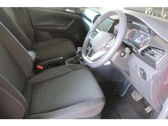 Ｔ－クロス ＴＳＩ　アクティブ　純正ナビ　Ｂカメラ　ＥＴＣ　アップコネクト（15枚目）